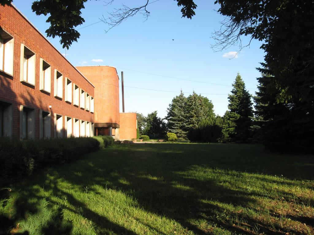 Daugavkrasti Hotel Jēkabpils Exterior foto